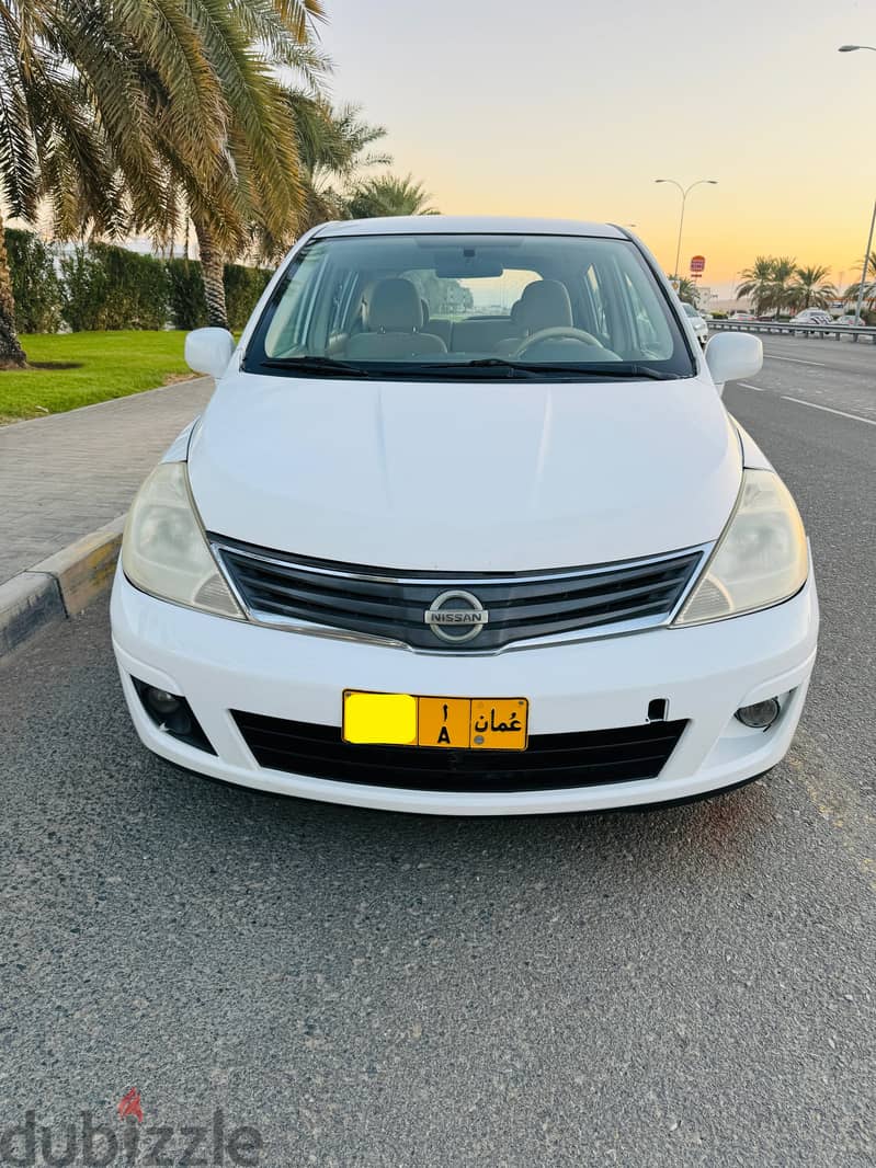 Nissan Tiida 2013 2