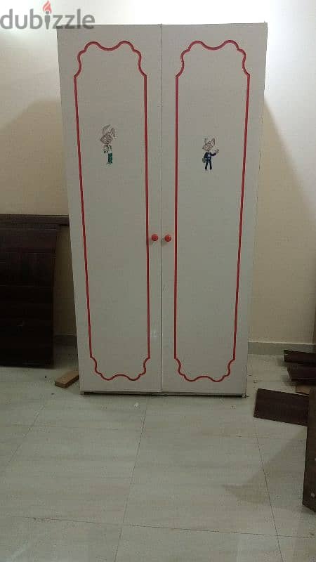 singe. cupboard. sale 5