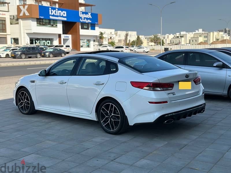 KIA Optima 2019 oman car 134000 km only full options 9