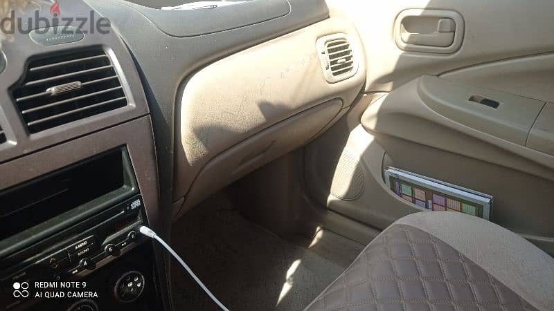 Nissan Sunny 2011 9