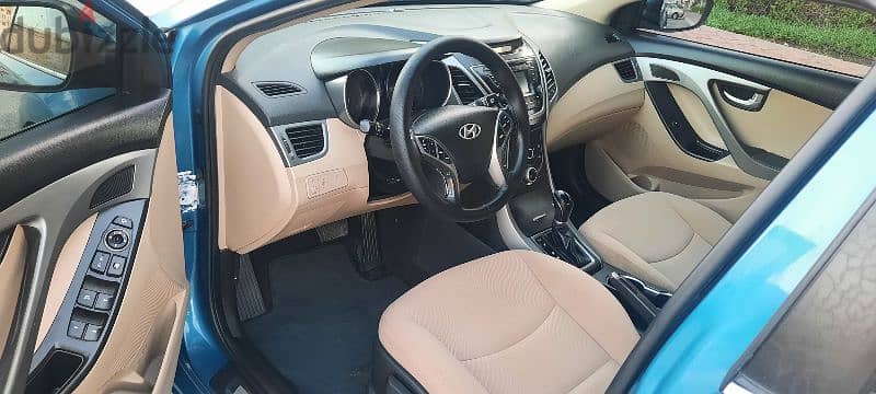 78118567. . . . Hyundai Elantra 2015 7