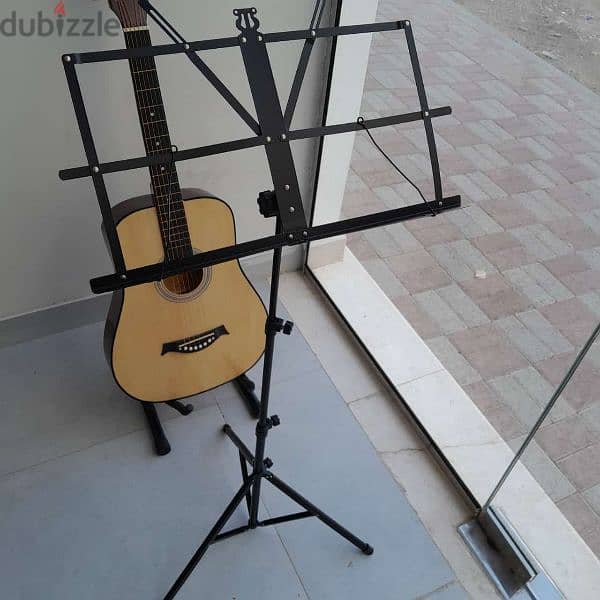 New guitar bag and rack!حقيبة جيتار جديدة ورف! 2