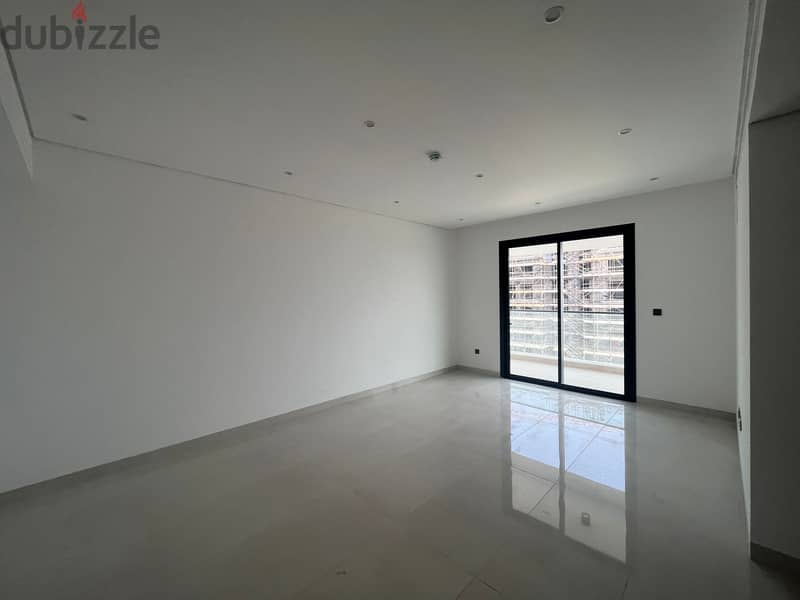 1 BR Stunning Apartment in Al Mouj with Shared Pool & Gym 5