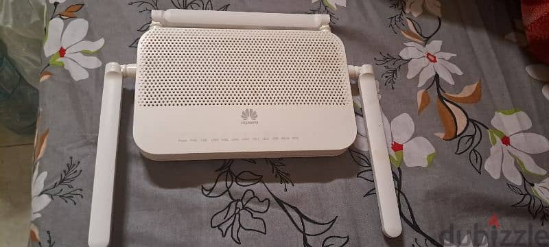 WI-FI ROUTER For SALE (Huawei) 0