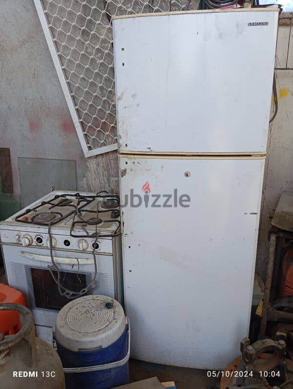 fridge,gas stove, cylinder 1