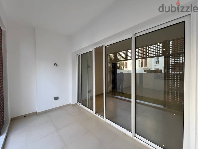 1 Bedroom Apartment  for Sale in Al Mouj 7