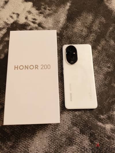 Honor 200 256gb 12gb used 8 days