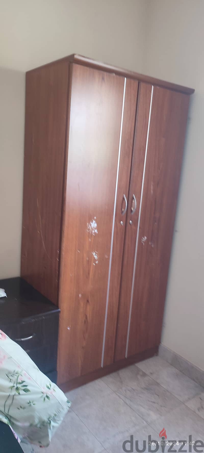 2-door wardrobe 0