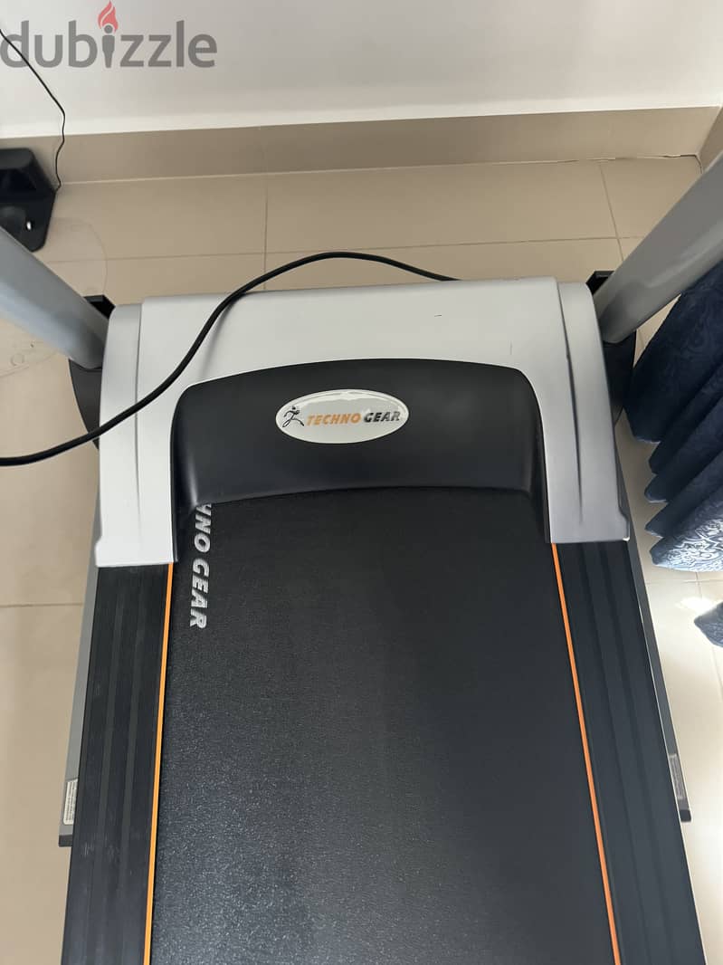 Treadmill with Advanced Features 2