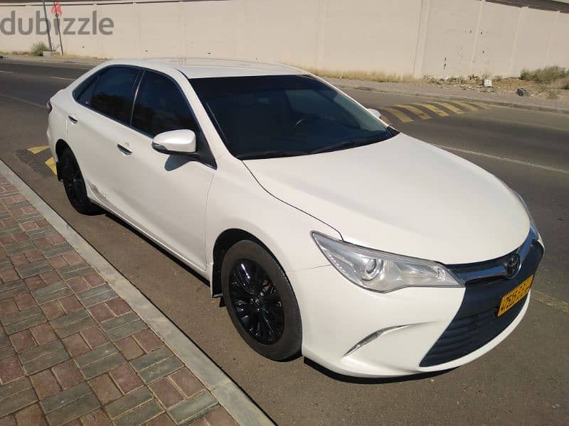 Toyota Camry 2017 GLX Oman car Bahwan 2