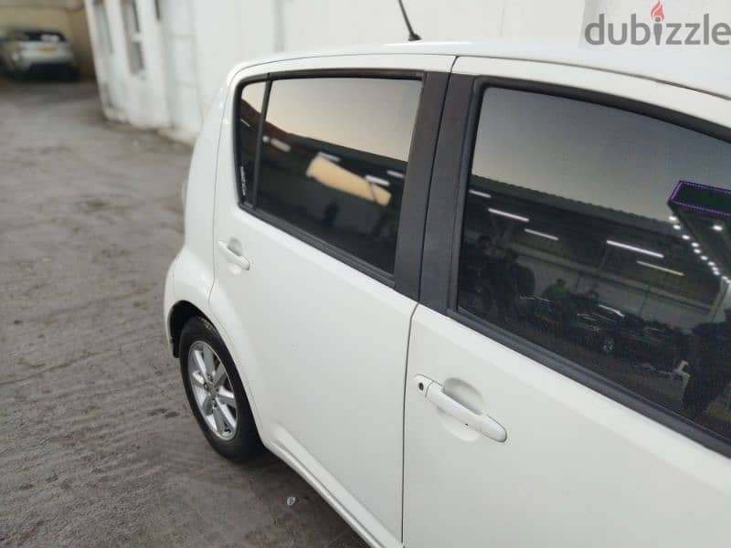 Daihatsu Sirion 2011 0