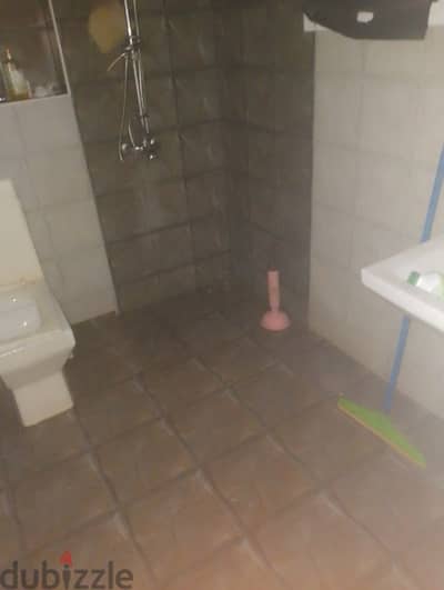 Maabilah8, Families or Females. One room apartment