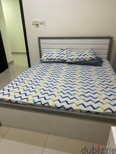 King Size Bed 180X200 with Old Mattress