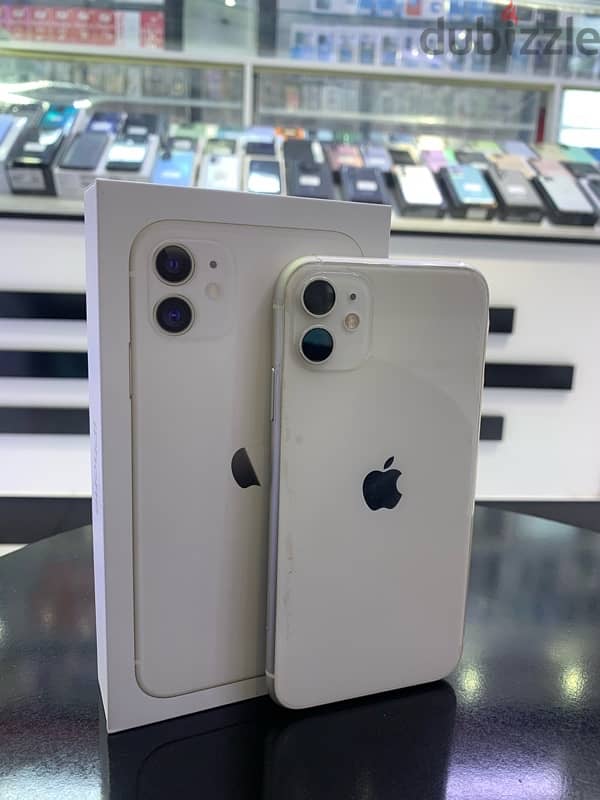 Iphone 11  Only month used battery 100 with box 5