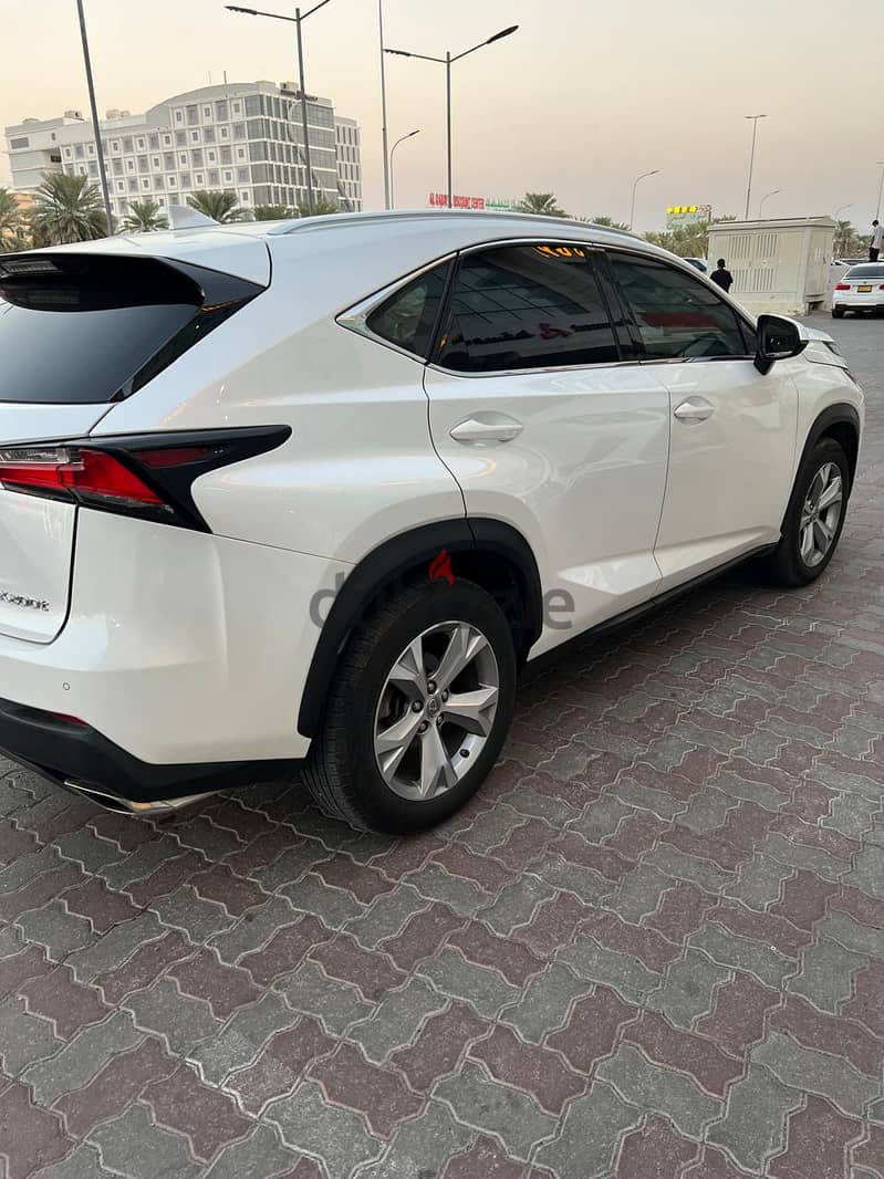 Lexus NX 200t 2017 5