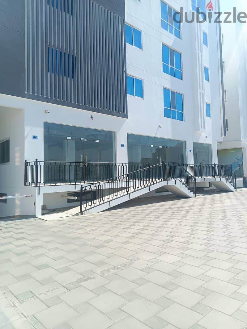 "SR-MO-660 *For Rent: Showroom in Alkhod!* 0