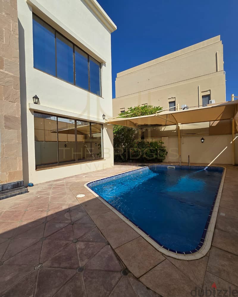 AL QURUM | LUXURIOUS 5+1BR VILLA WITH PRIVATE POOL 9