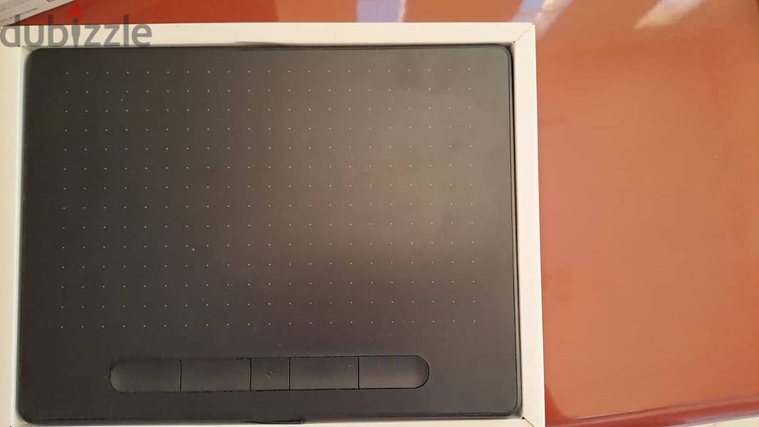 Wacom Intuos Bluetooth Creative Pen Tablet Medium 4