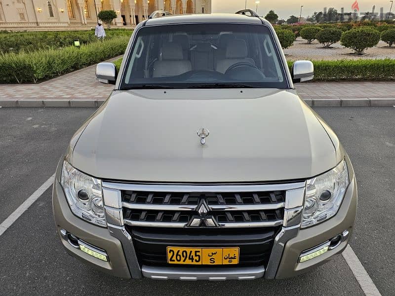 Mitsubishi Pajero 2016 13