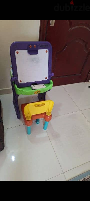 kids study table with white board and chair 2