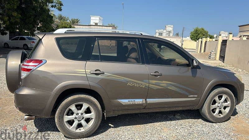 Toyota Rav 4 2012 1