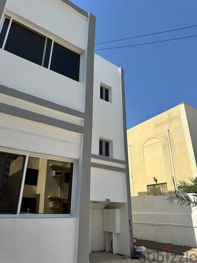 Stunning Newly Remodeled 3 Bedroom 3 Bathroom Flat in Mumtaz Area