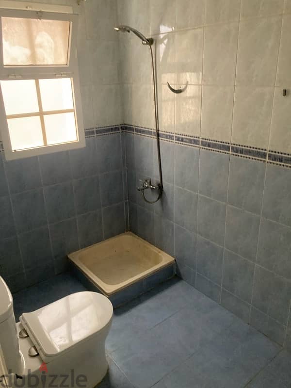 single room for rent 150 all in very clean 2