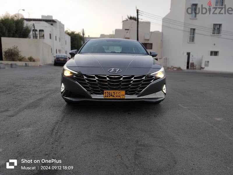 Hyundai Elantra SEL 2021 in excellent condition 4