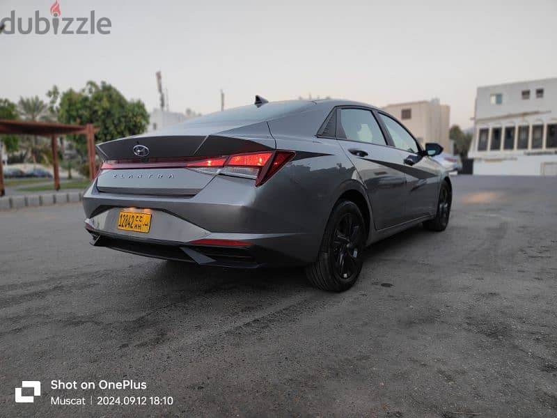 Hyundai Elantra SEL 2021 in excellent condition 7