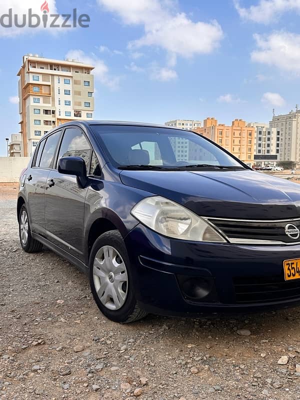 Nissan Tiida 2011 0