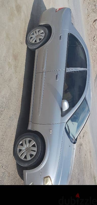 Nissan Sunny 2010 6