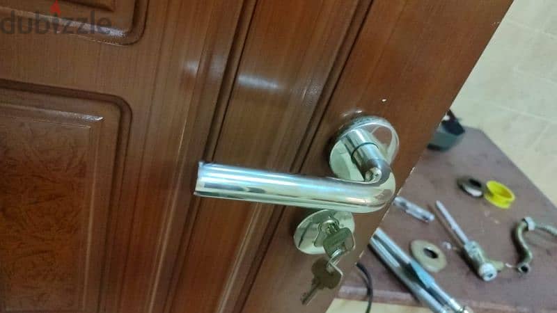 upvc glass and wood door lock work 0