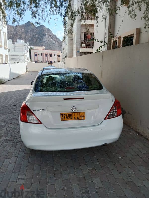 Nissan Sunny 2013 1