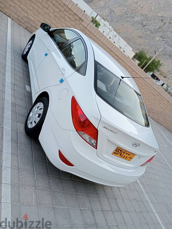 Nissan Sunny 2013 8