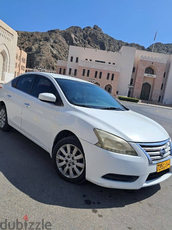 Nissan Sentra 2013 1