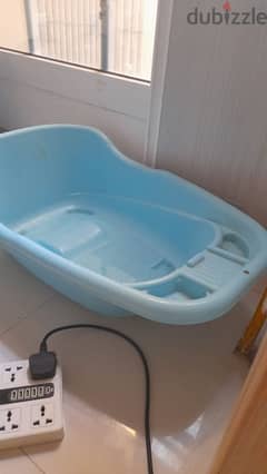 Bath tub 0