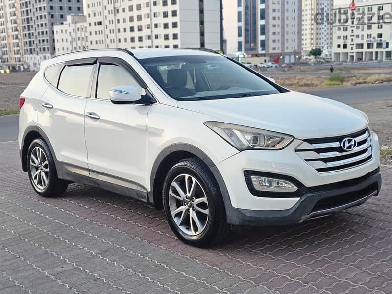 2013 Hyundai Santa Fe –7 Seater SUV (Top Model) 3