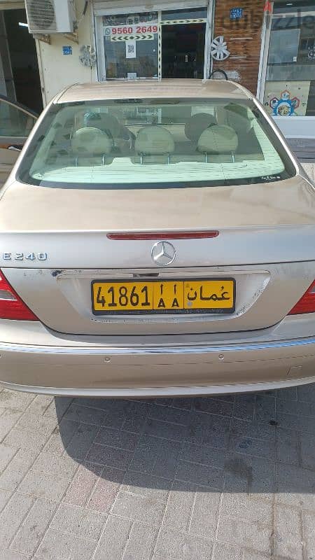 Mercedes-Benz E240 2005 2