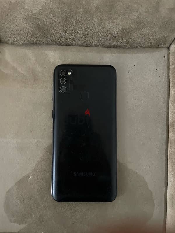 Samsung Galaxy M20 1