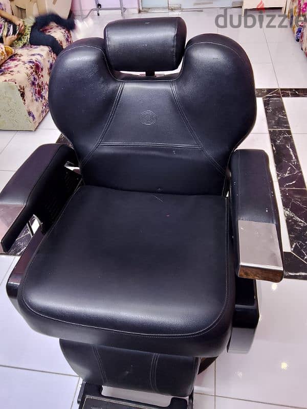 saloon chair 1