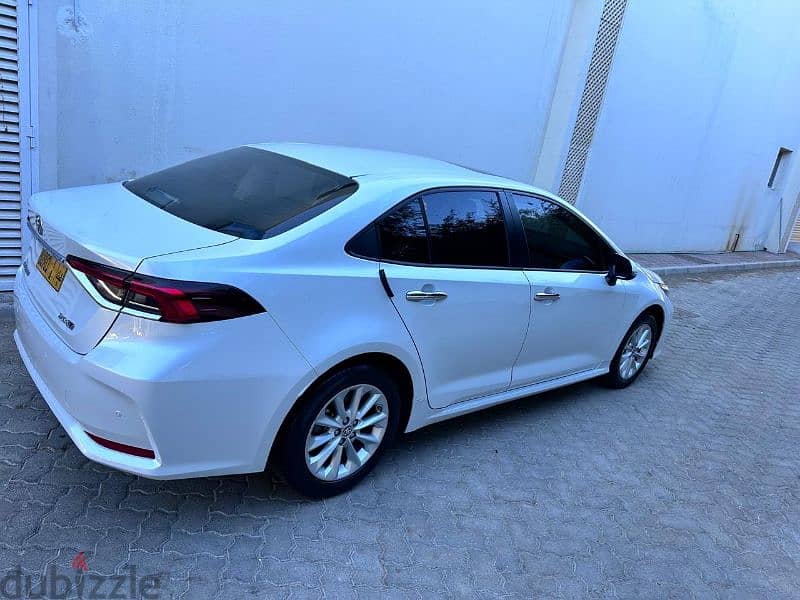 Toyota Corolla 2022 - only 87 km, neatly maintained car 0