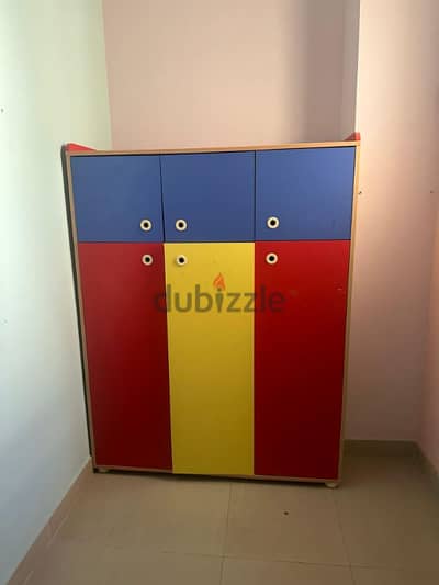 cupboard 99484935