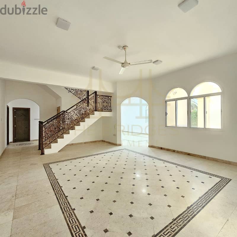 Beautiful 5+1 BR Compound Villa for Rent in Azaiba 7