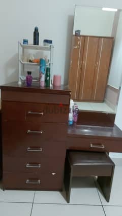 Dressing table 0