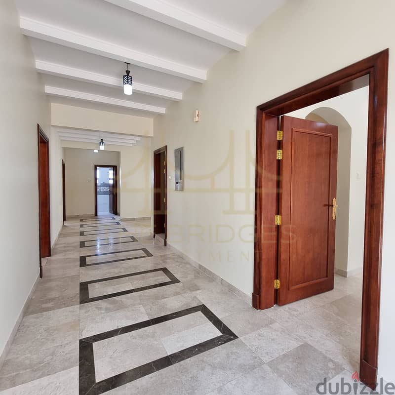 Excellent 6 BR Compound Villa Available for Rent in Al Qurum 4