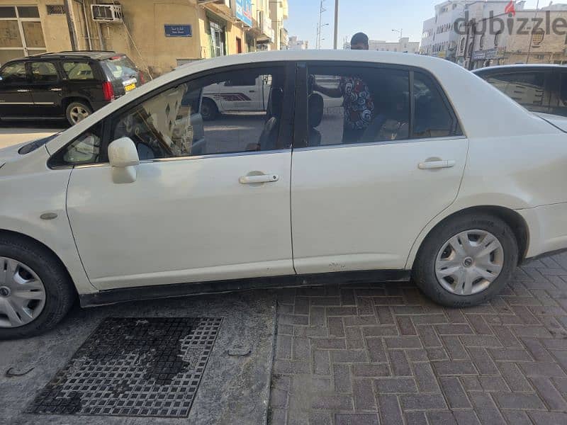 Nissan Tiida 2009 2