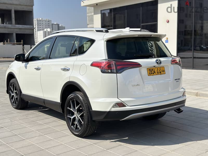 Toyota Rav 4 2018 VXR 1