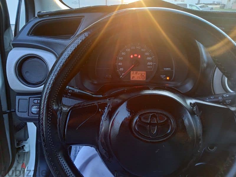 Toyota Yaris 2013 13