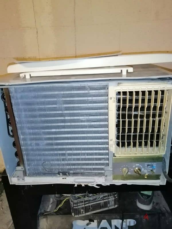 window AC journal 1.5 B compressor good condition no problem 1