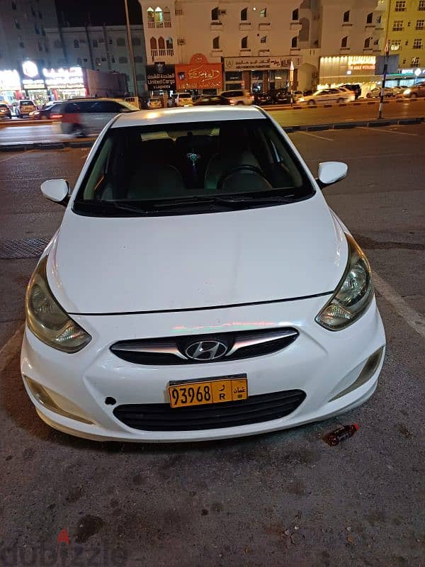 Hyundai Accent 2012 1